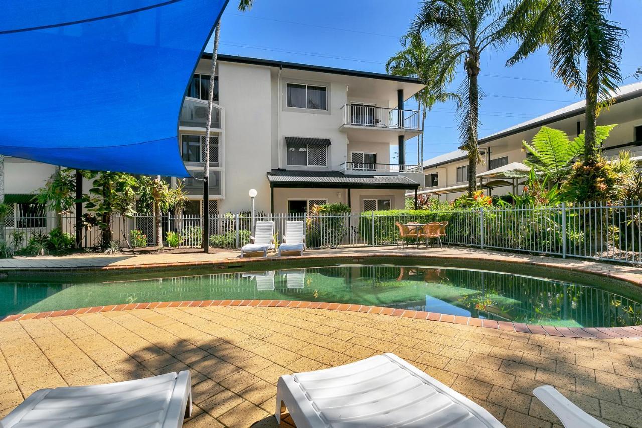 Cairns Reef Apartments & Motel Εξωτερικό φωτογραφία